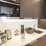 Cais Apartment River View By Lovelystay شقة *