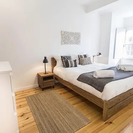 Lovelystay - Cais River View Daire